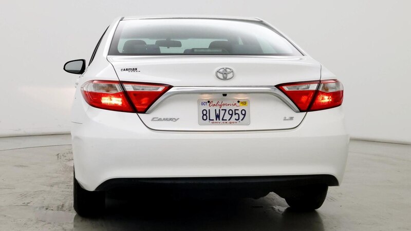 2015 Toyota Camry LE 6