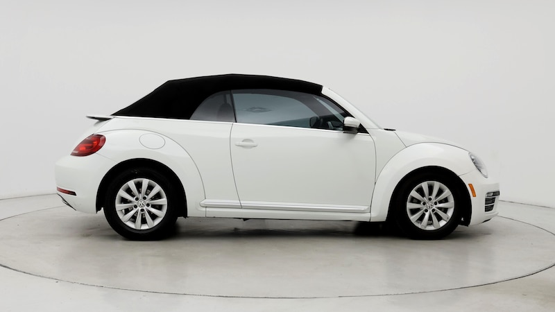 2018 Volkswagen Beetle SE 7