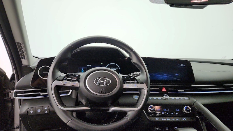 2021 Hyundai Elantra Limited Edition 10