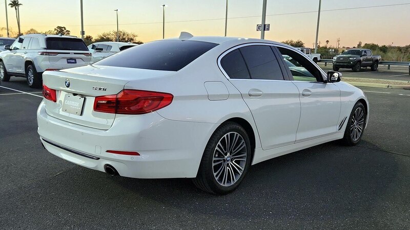 2019 BMW 5 Series 530i 5