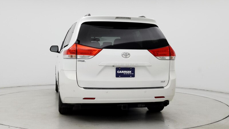 2014 Toyota Sienna XLE 6