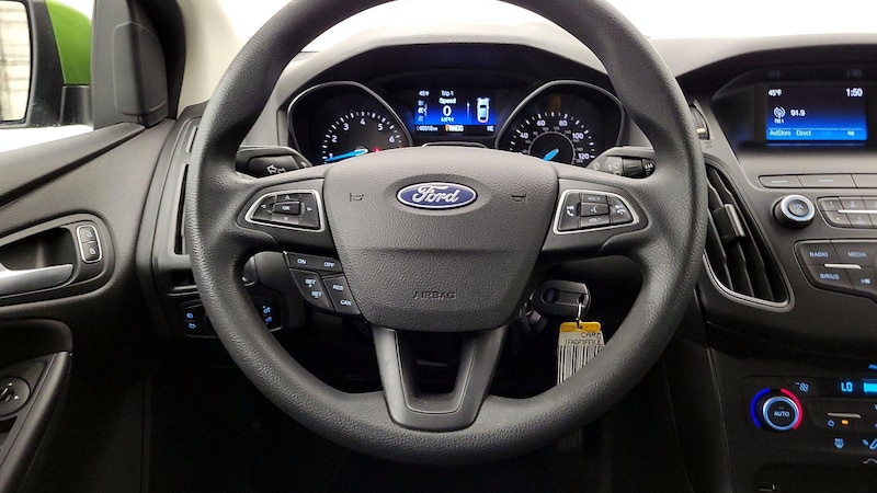 2018 Ford Focus SE 10