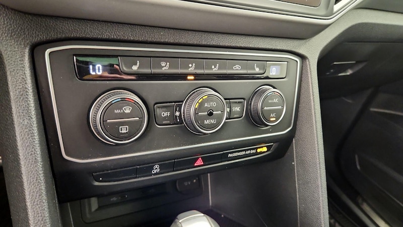 2021 Volkswagen Atlas SE 16