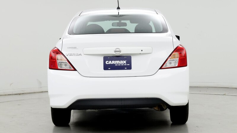 2016 Nissan Versa S 6