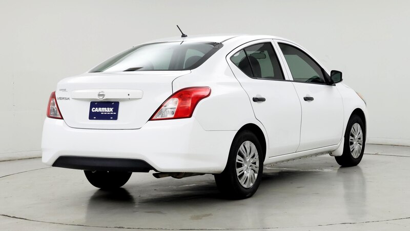 2016 Nissan Versa S 8