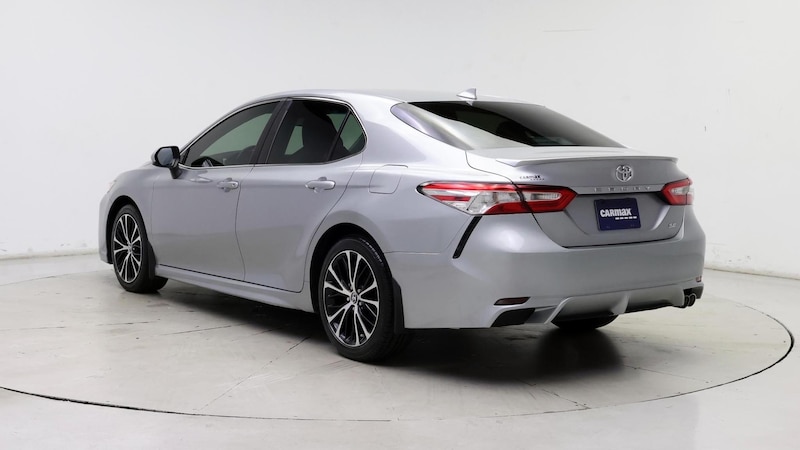 2020 Toyota Camry SE 2