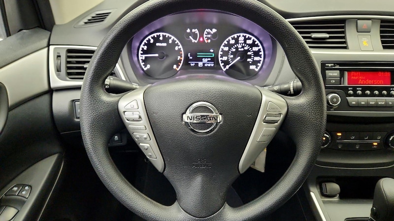 2016 Nissan Sentra S 10