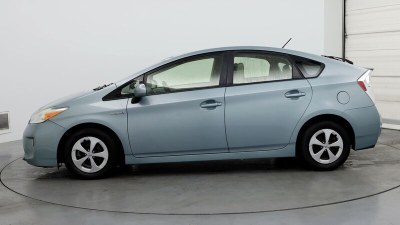 2015 Toyota Prius Two 3