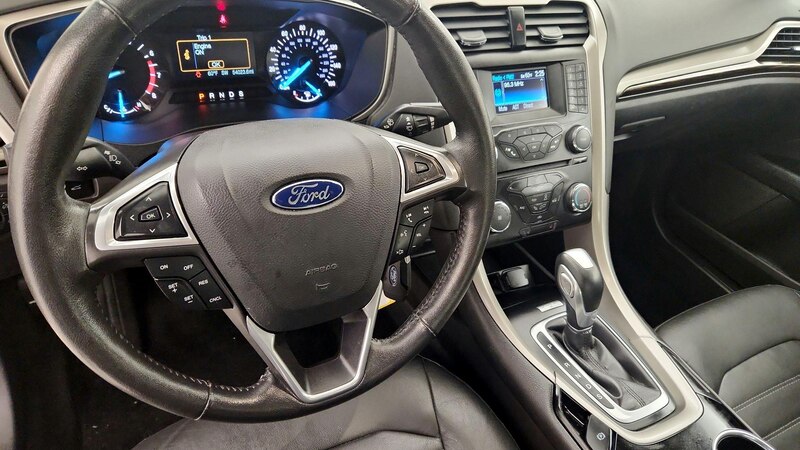 2014 Ford Fusion SE 9