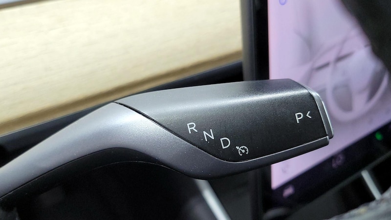2018 Tesla Model 3 Long Range 16