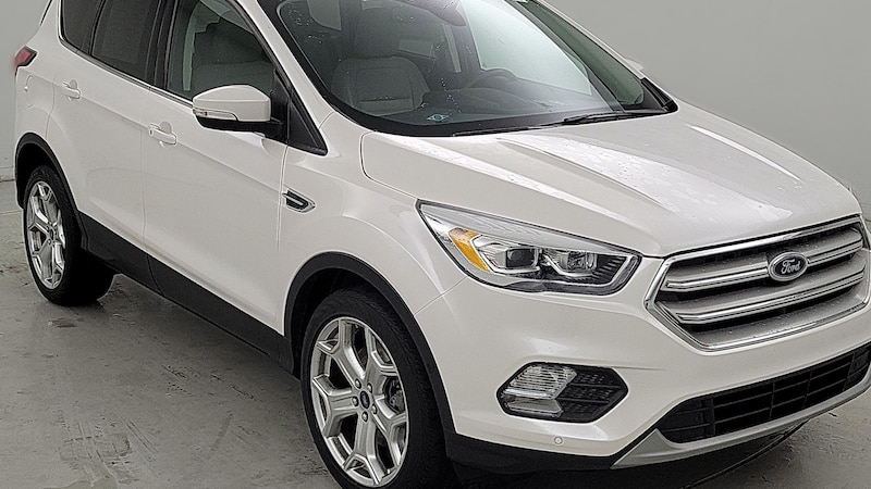 2019 Ford Escape Titanium Hero Image