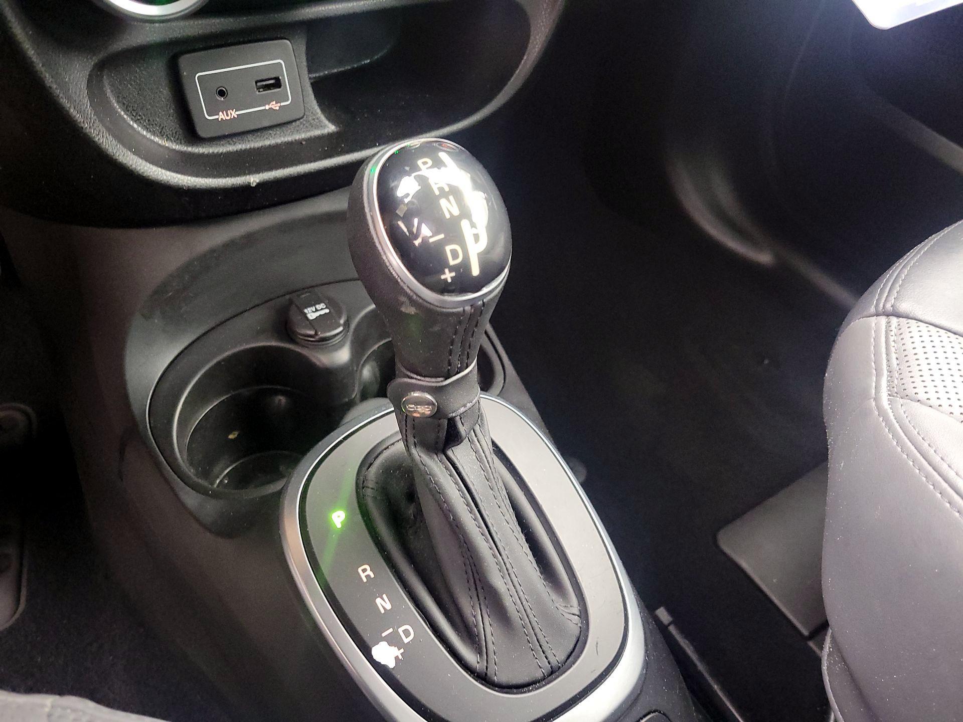 Thumbnail: 2016 Fiat 500L - 15