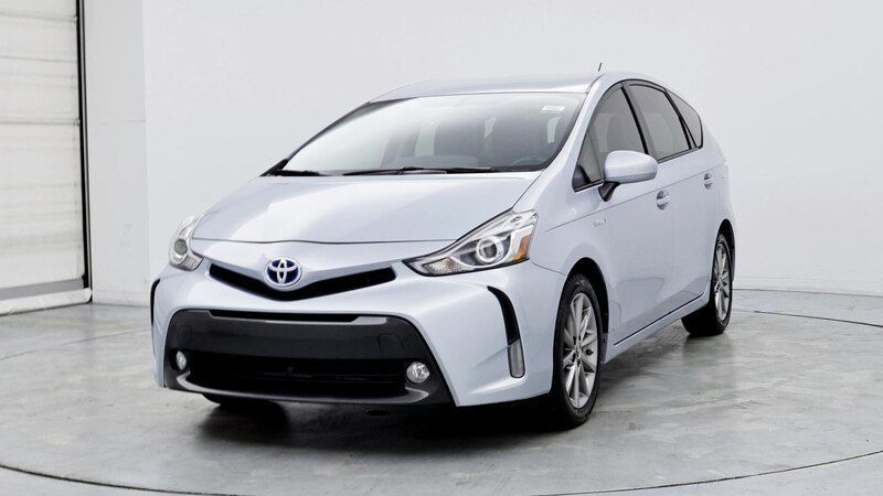 2015 Toyota Prius v Five 4