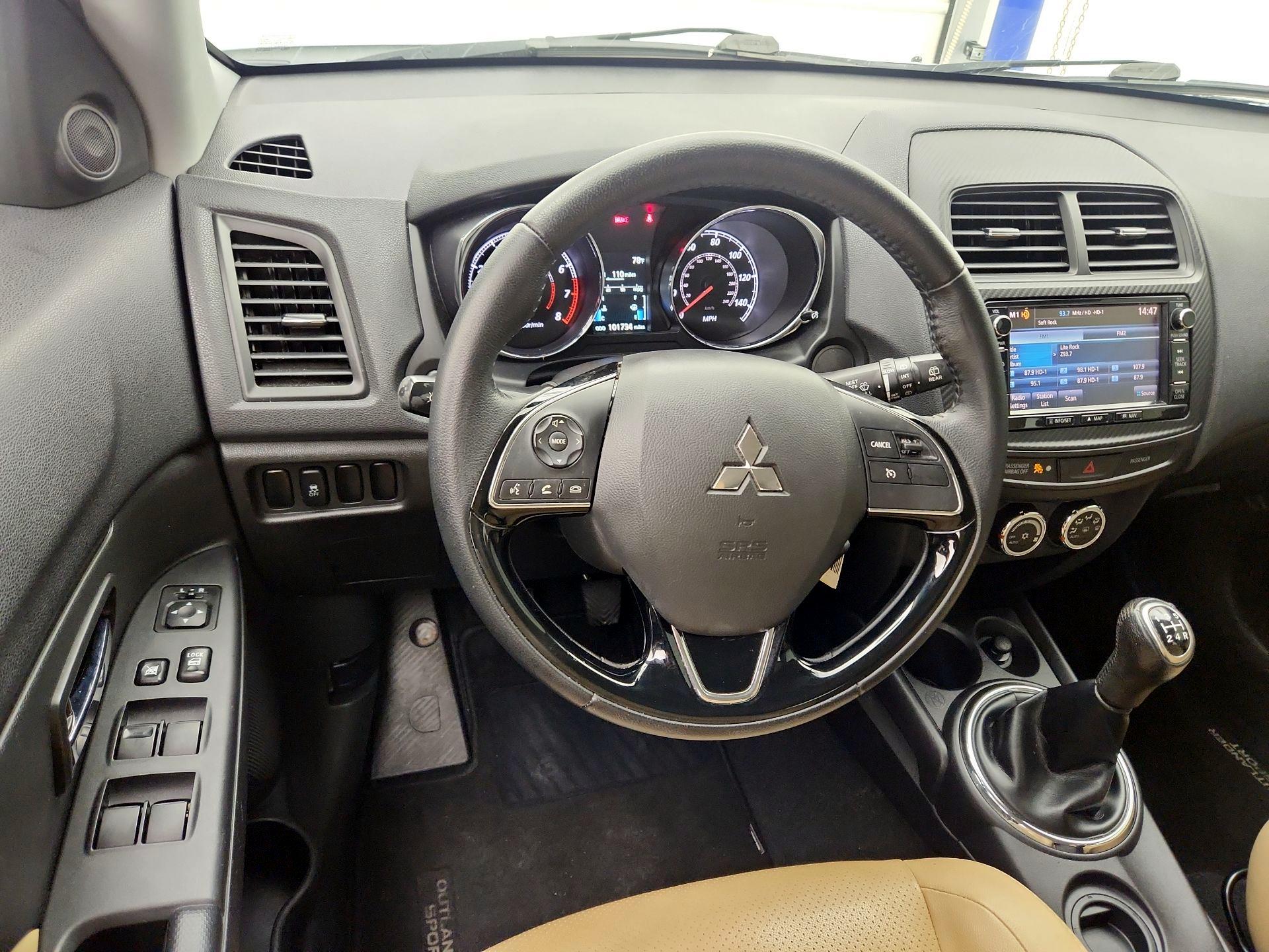 Thumbnail: 2017 Mitsubishi Outlander Sport - 10