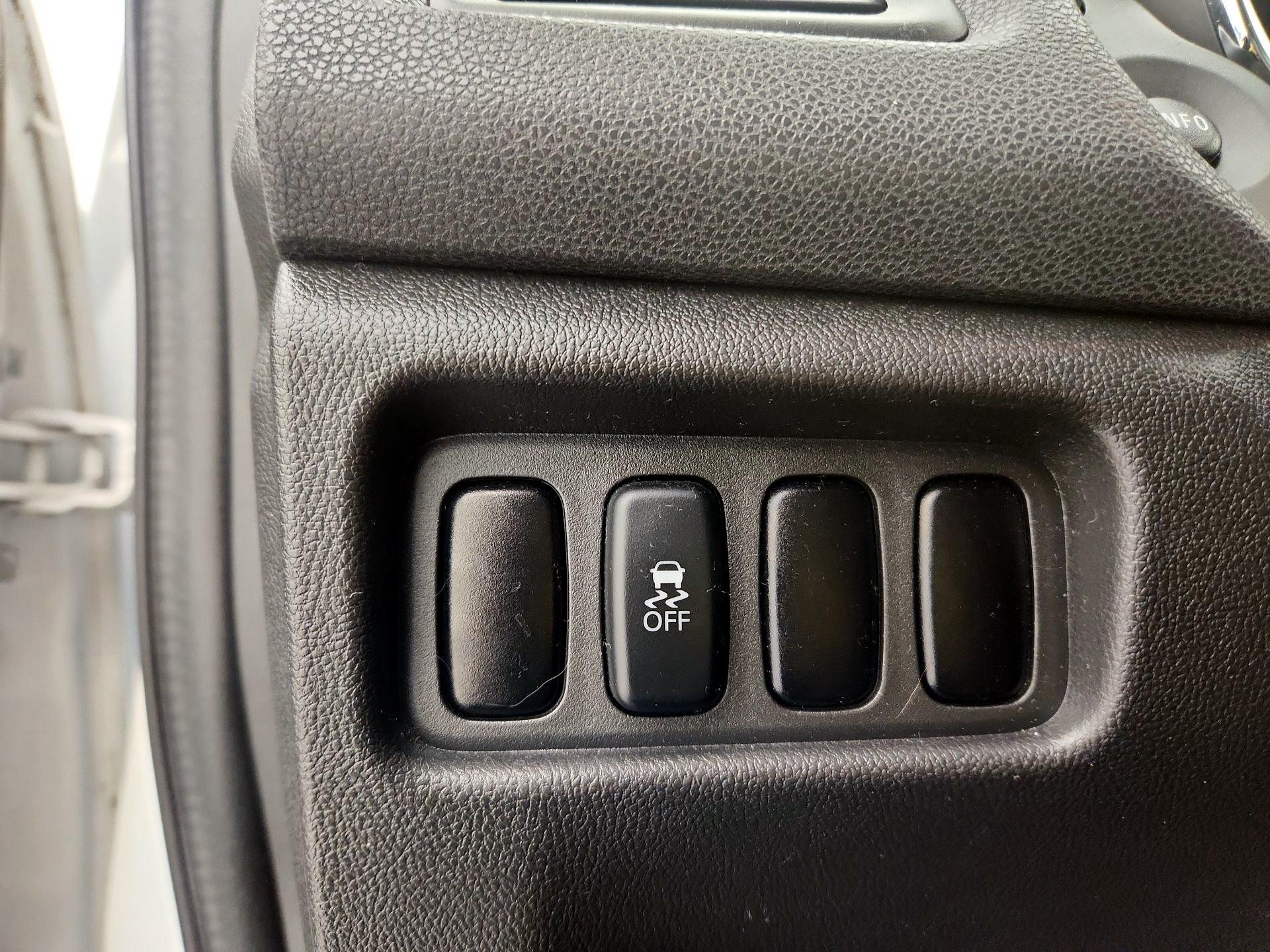 Thumbnail: 2017 Mitsubishi Outlander Sport - 13