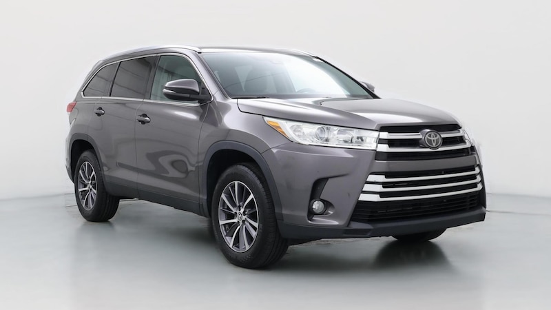 2019 Toyota Highlander XLE Hero Image