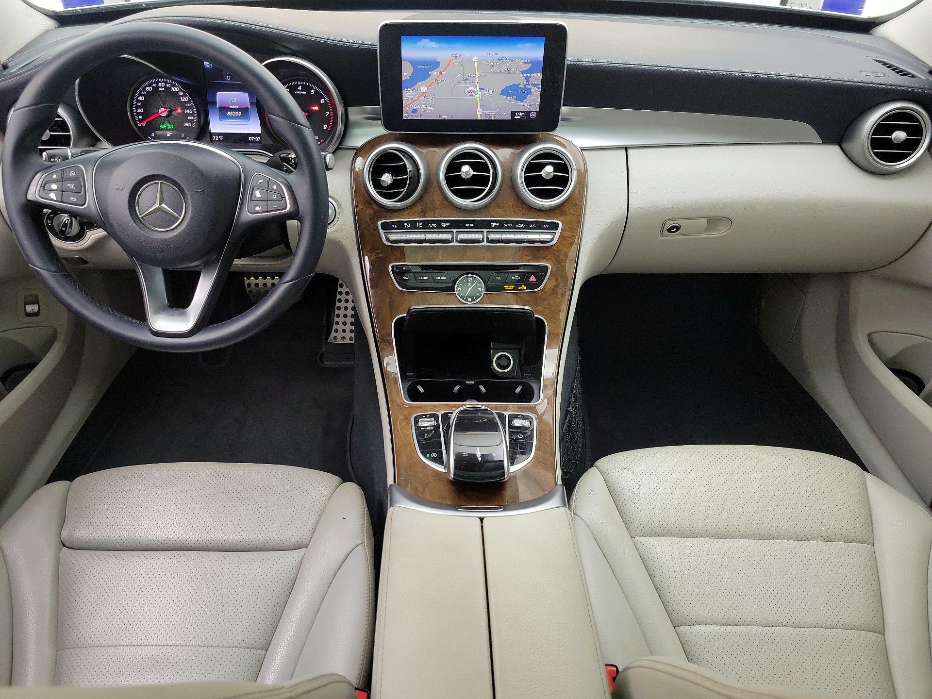 Thumbnail: 2016 Mercedes-Benz C-Class - 9