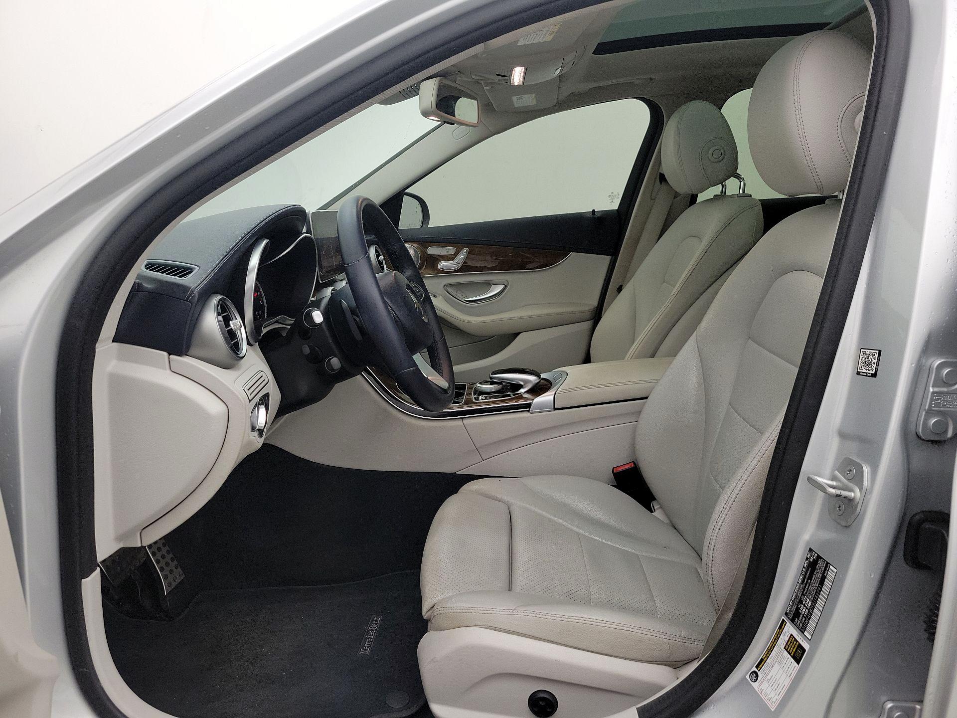 Thumbnail: 2016 Mercedes-Benz C-Class - 11