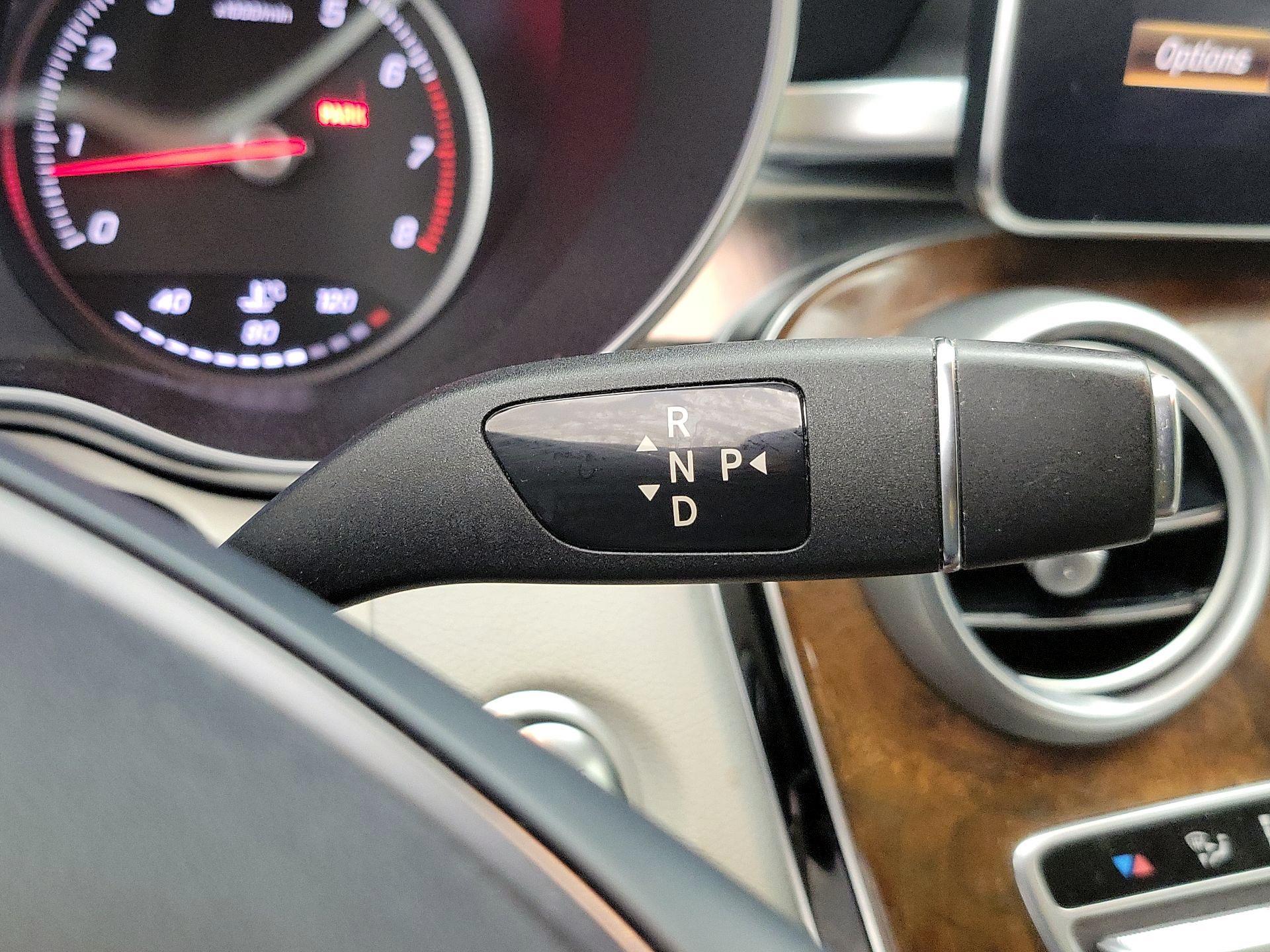 Thumbnail: 2016 Mercedes-Benz C-Class - 18