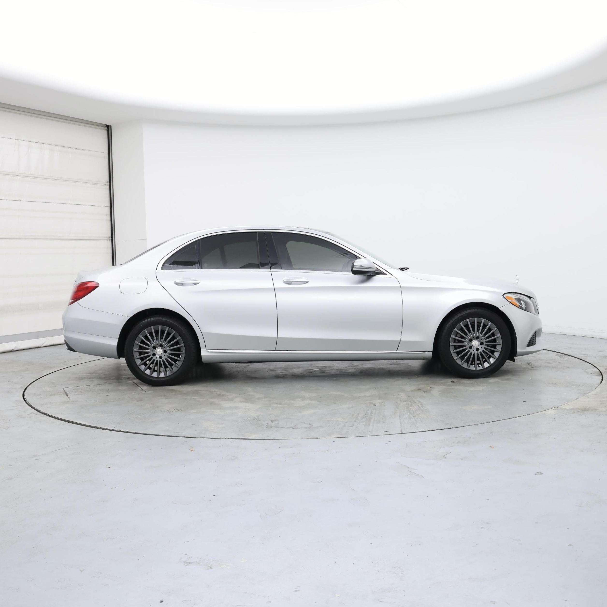 Thumbnail: 2016 Mercedes-Benz C-Class - 7