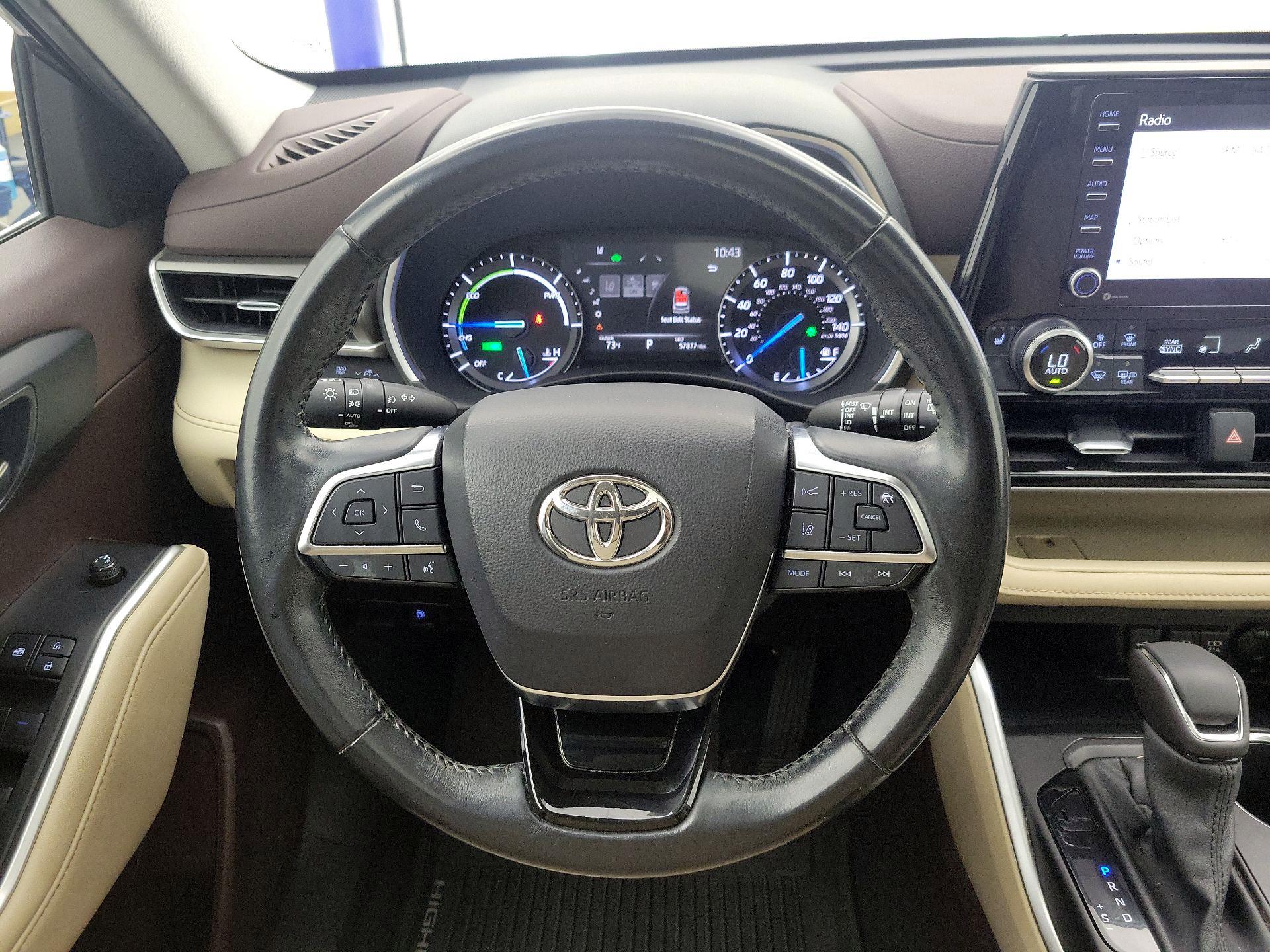 Thumbnail: 2021 Toyota Highlander - 10