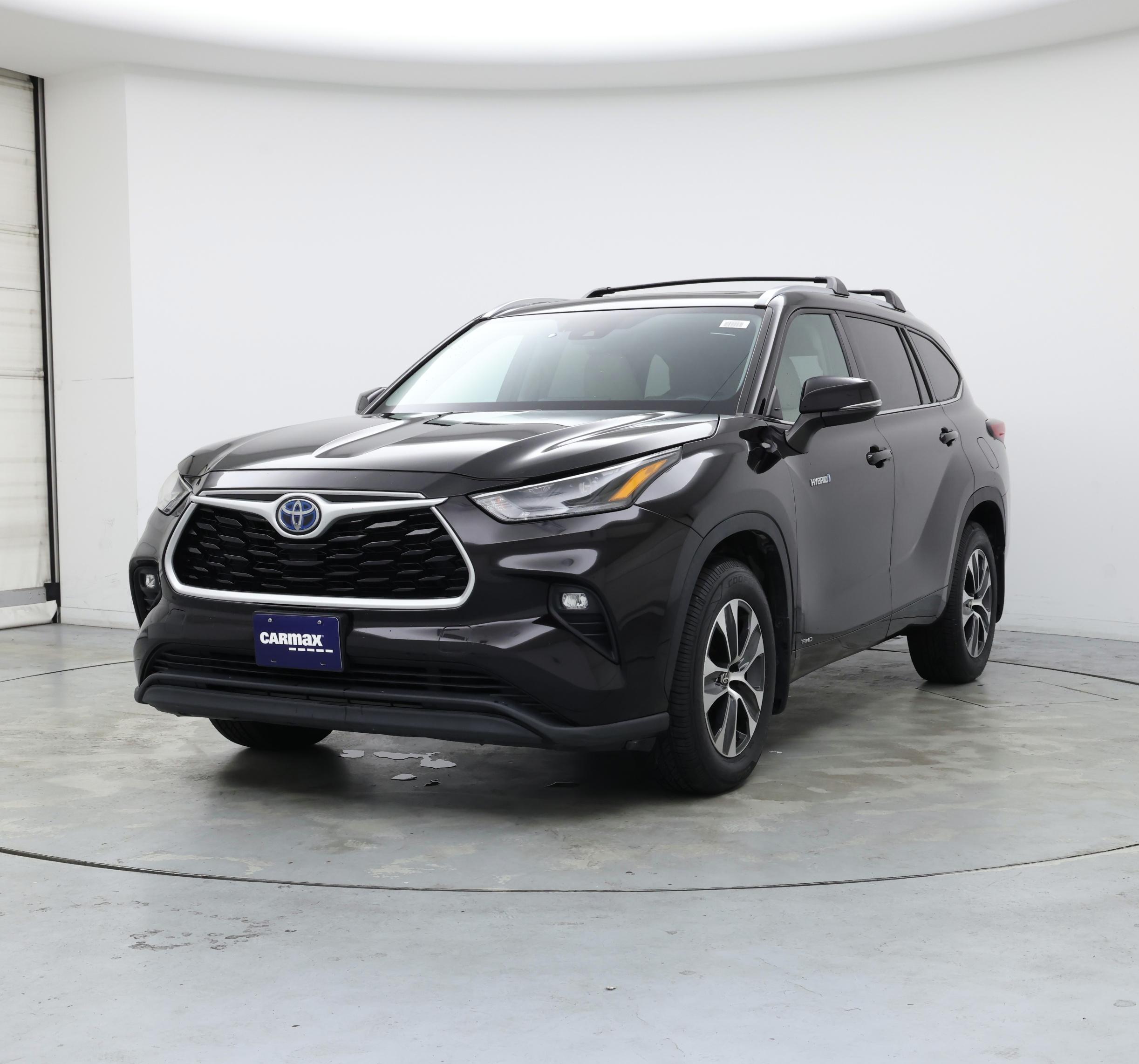 Thumbnail: 2021 Toyota Highlander - 4