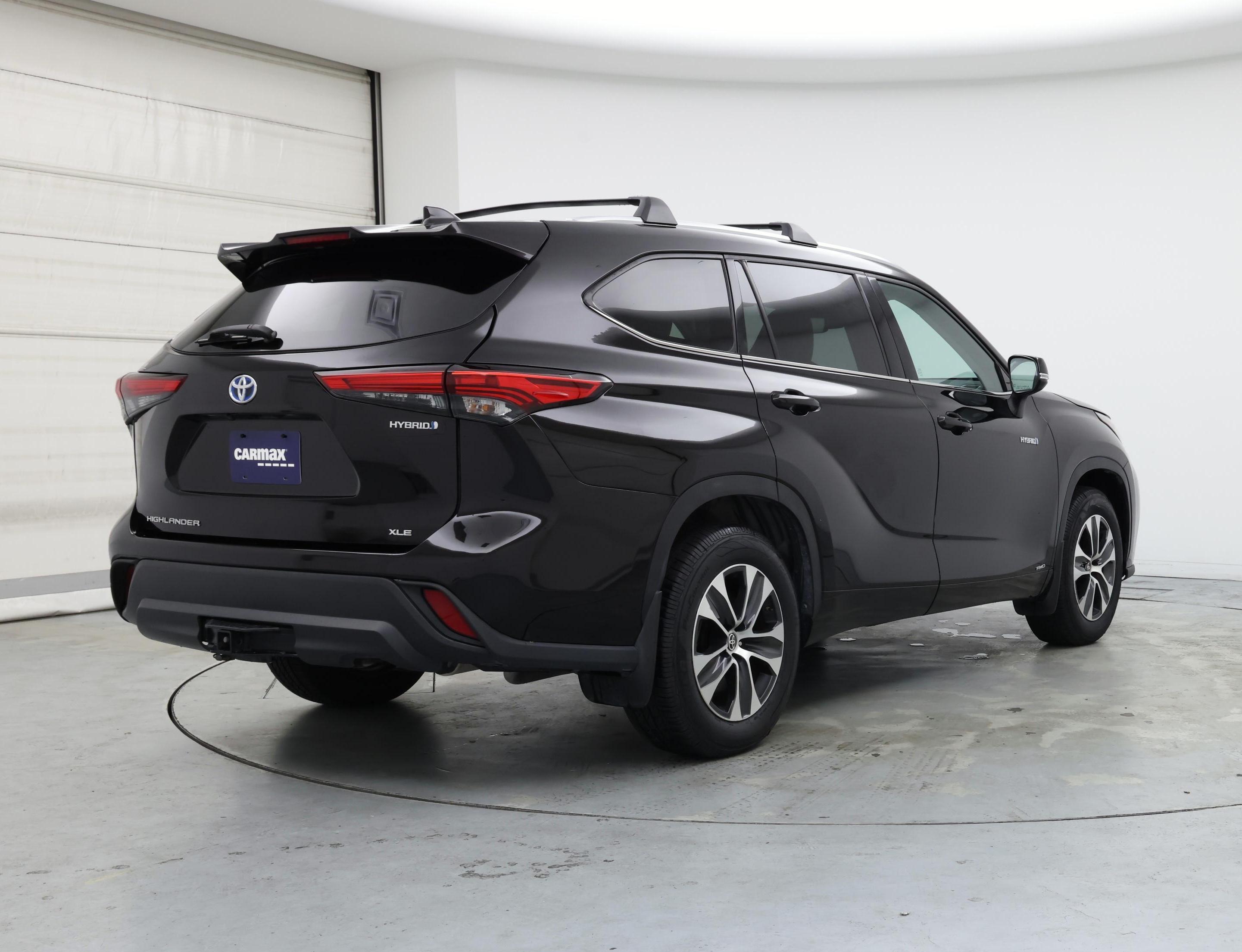 Thumbnail: 2021 Toyota Highlander - 8