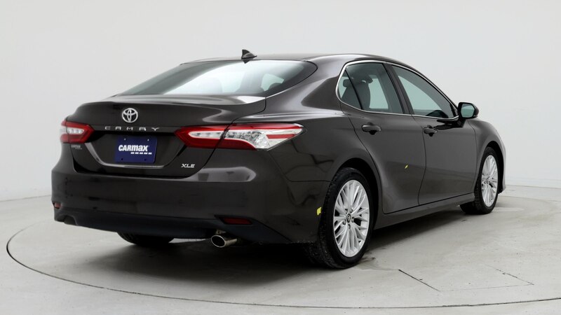 2019 Toyota Camry XLE 8