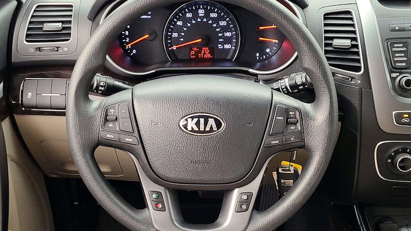 2014 Kia Sorento LX 10