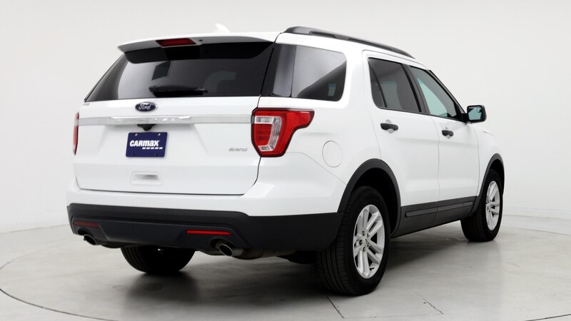 2017 Ford Explorer  8