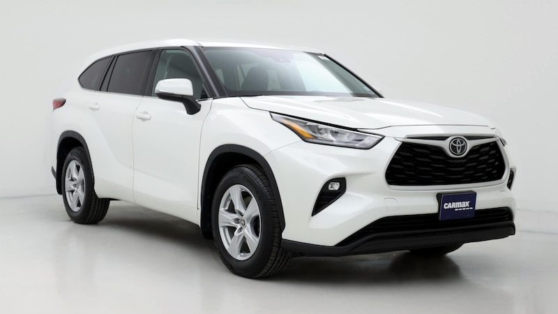 2020 Toyota Highlander LE Hero Image