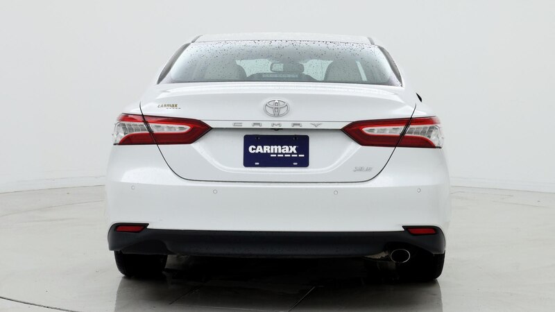 2018 Toyota Camry XLE 6