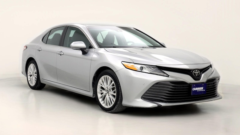 2018 Toyota Camry XLE Hero Image