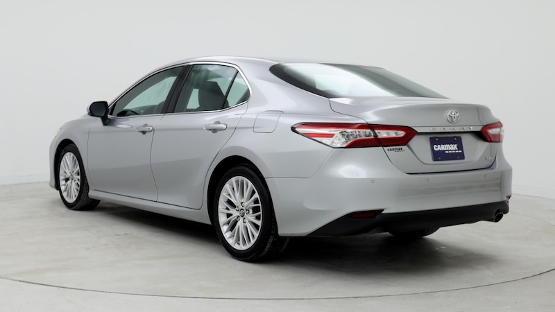 2018 Toyota Camry XLE 2