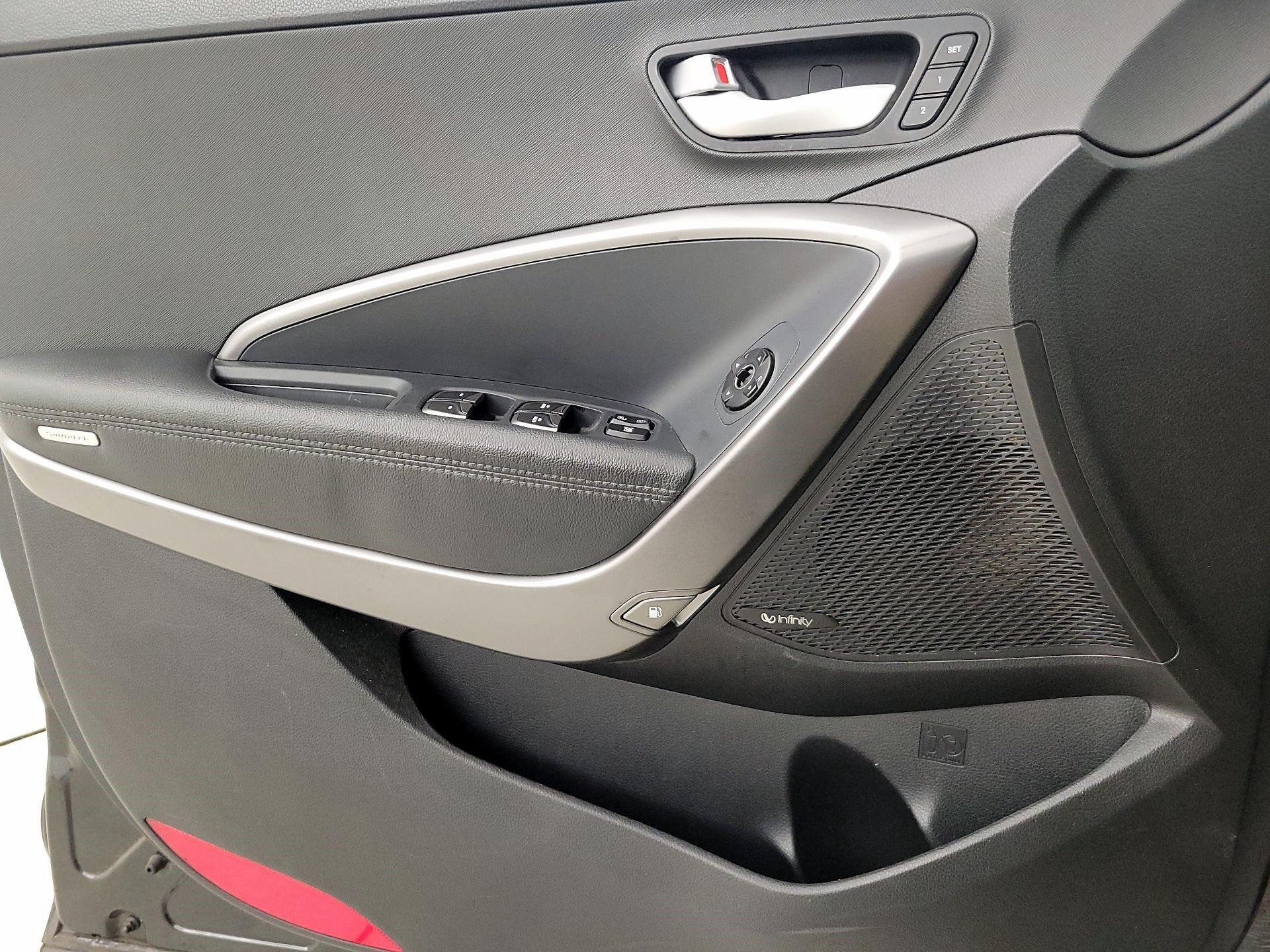 Thumbnail: 2017 Hyundai Santa Fe - 12