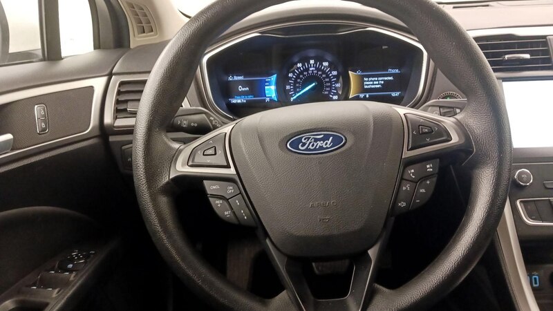 2020 Ford Fusion SE 10