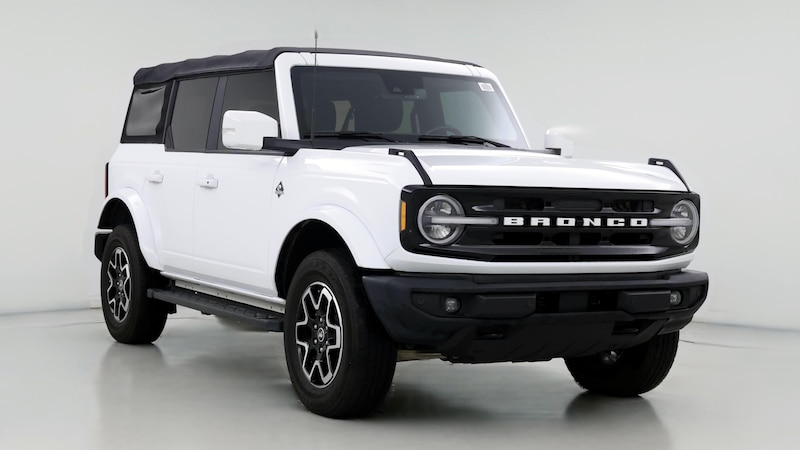 2022 Ford Bronco Outer Banks Hero Image