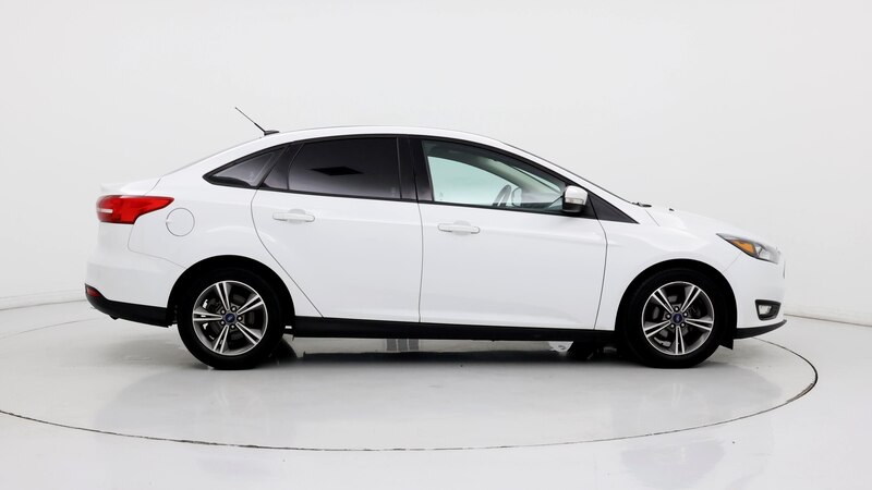 2017 Ford Focus SE 7