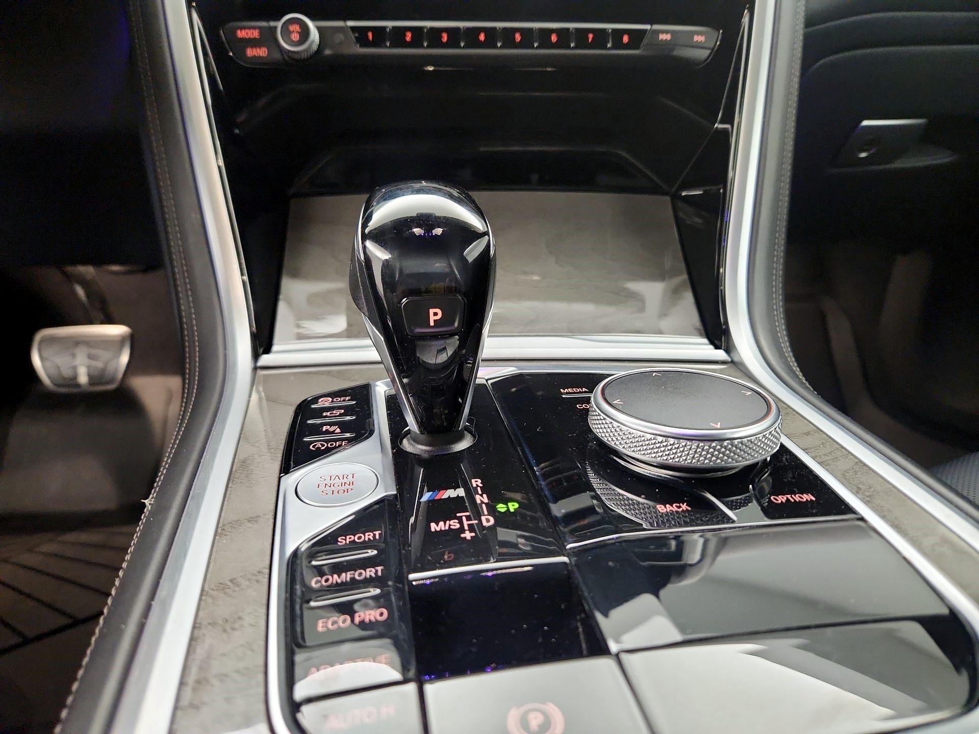 Thumbnail: 2019 BMW 8 Series - 18