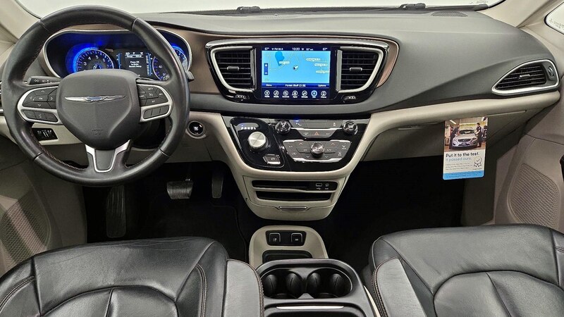 2017 Chrysler Pacifica Touring L 9