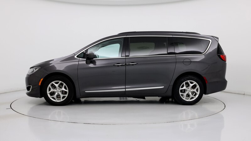 2017 Chrysler Pacifica Touring L 3