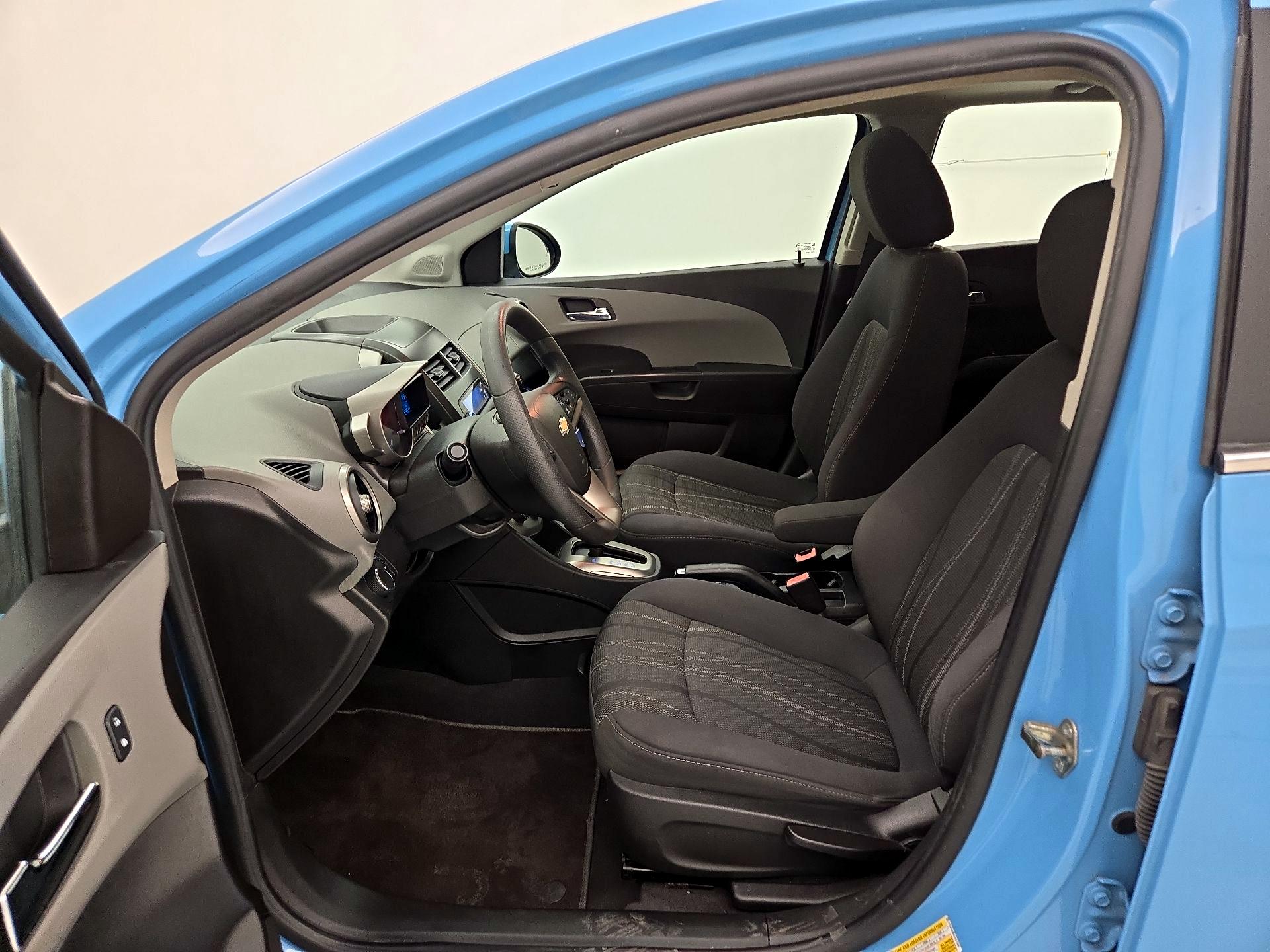 Thumbnail: 2014 Chevrolet Sonic - 11