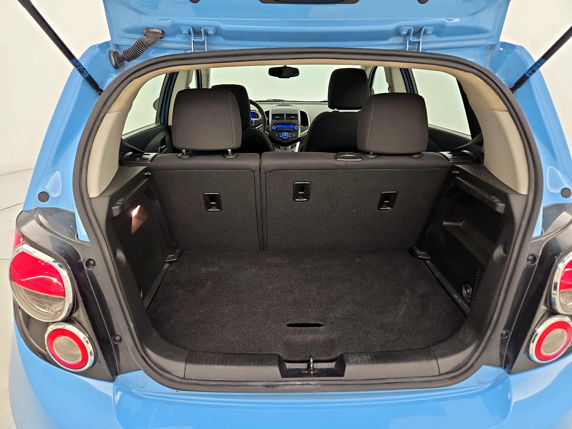 Thumbnail: 2014 Chevrolet Sonic - 19