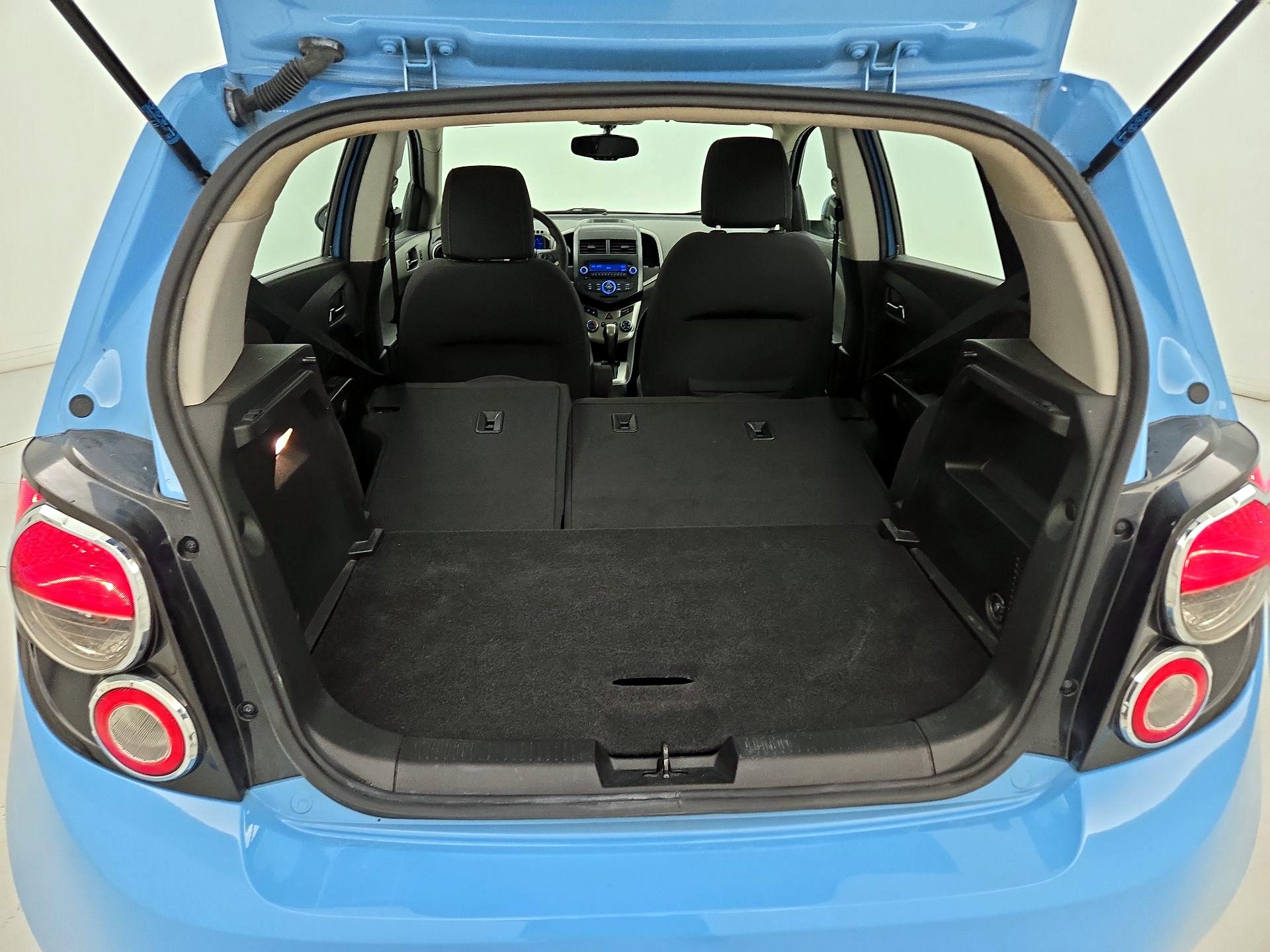 Thumbnail: 2014 Chevrolet Sonic - 20