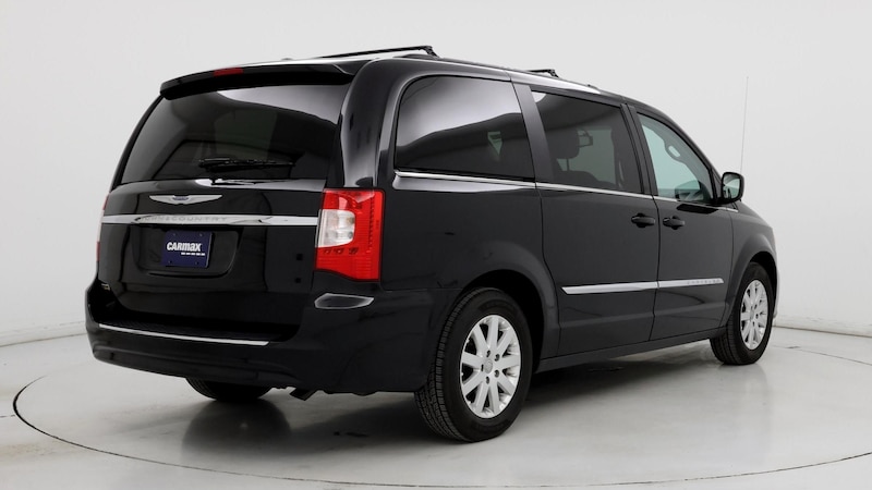 2016 Chrysler Town & Country Touring 8