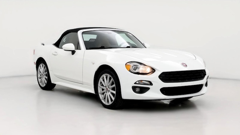 2017 Fiat 124 Spider Lusso Hero Image