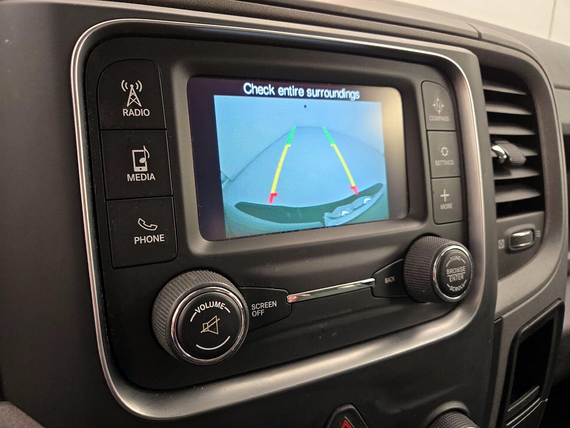 Thumbnail: 2019 RAM 1500 Classic - 14