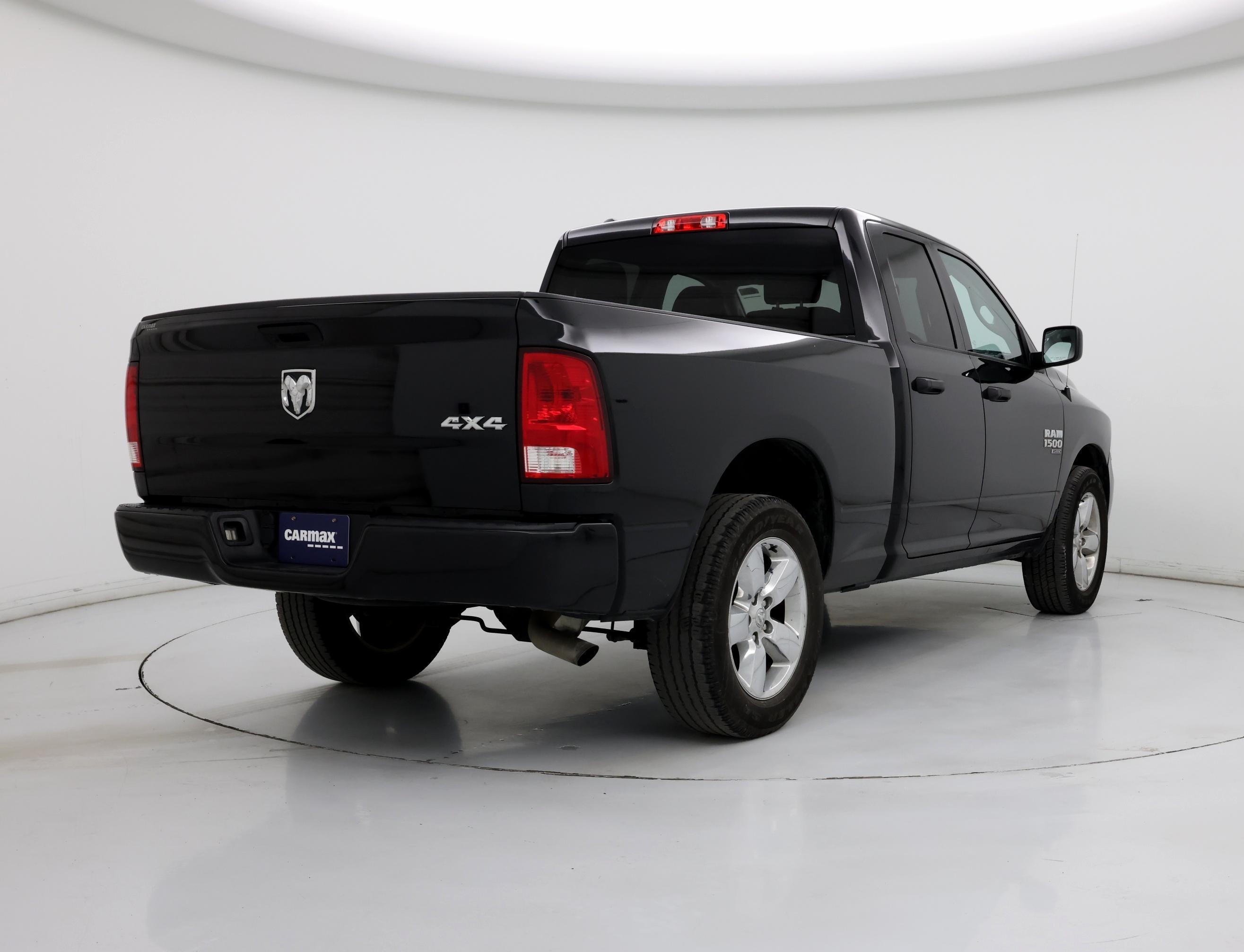 Thumbnail: 2019 RAM 1500 Classic - 8