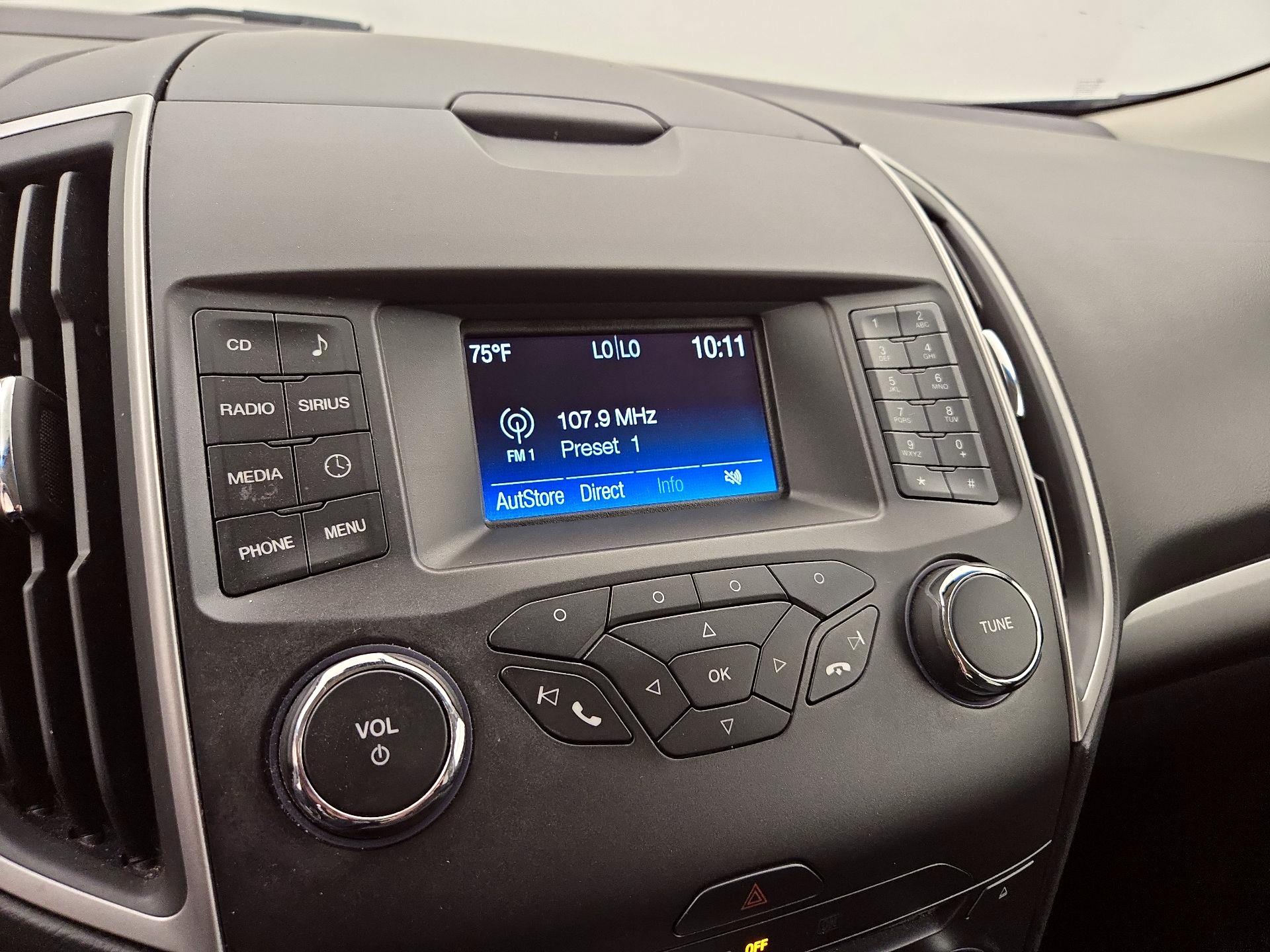 Thumbnail: 2016 Ford Edge - 15