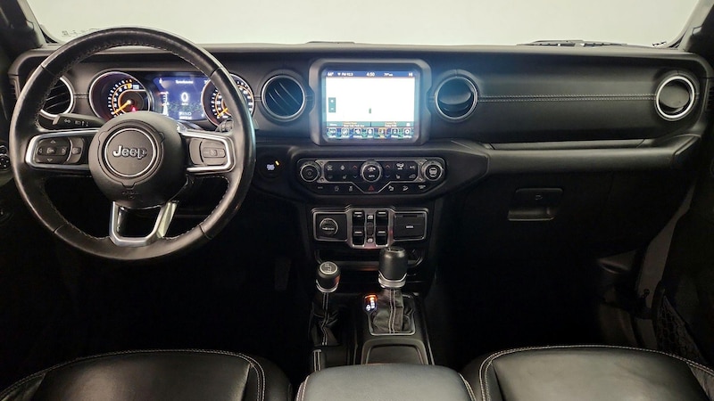 2020 Jeep Wrangler Unlimited Sahara 9